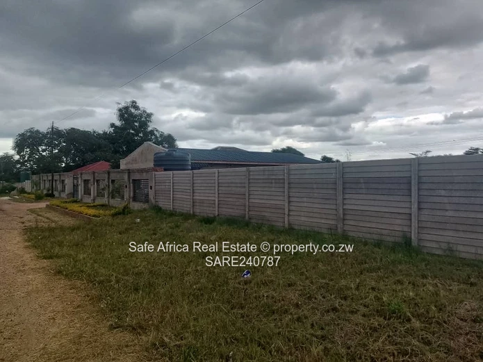 Waterfalls- Induna Prime Neighborhood Spacious Stand