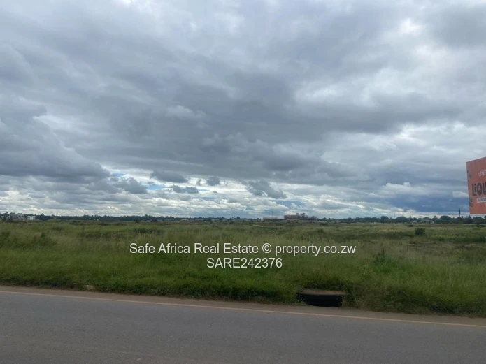 Harare North’S Borrowdale Road Frontage Vacant Commercial Land For Sale