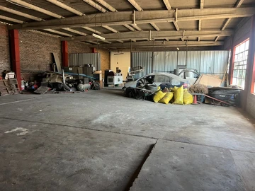 Warehouse & Factory