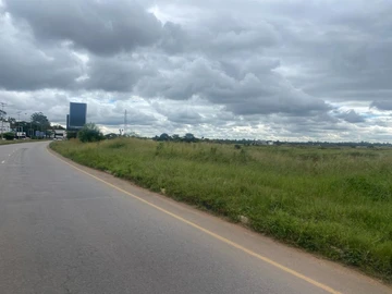 Commercial & Industrial Land